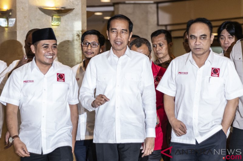 Ketua Umum DPP Projo Budi Arie Setiadi bersama Presiden Jokowi