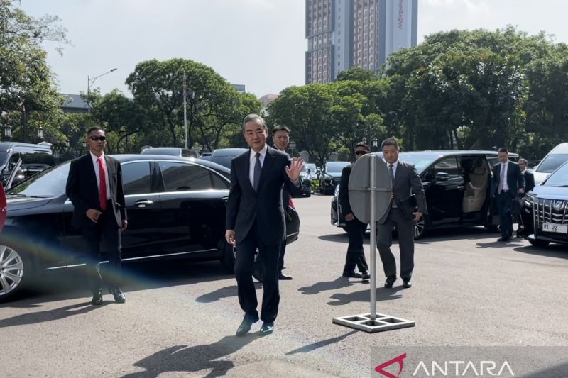 Menlu China Wang Yi Temui Presiden Jokowi di Istana 