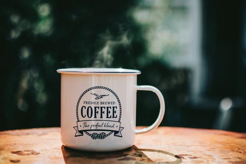 Ternyata Aman untuk Menggunakan Gelas Kopi Berulang Kali Tanpa Harus Dicuci