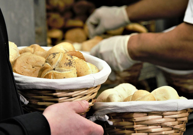 Viral Penipuan Bakery Gluten Free, DPR Minta Badan POM Bertindak Cepat