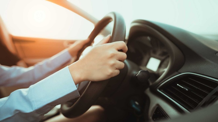 Liburan Akhir Tahun dengan Mobil Pribadi, Simak Tipsnya