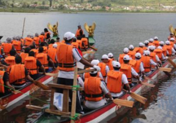 Lomba Bedau Singa Warnai Festival Danau Kembar di Buleleng