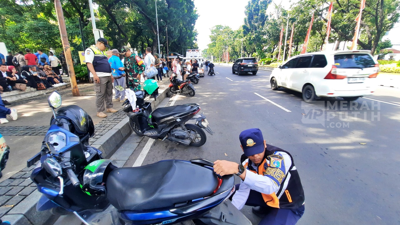 Ketua Pansus Naik Pitam, Praktik Jukir Liar Tarik Tarif Mahal saat Acara Resmi Gubernur Pramono