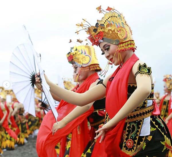 tari gandrung