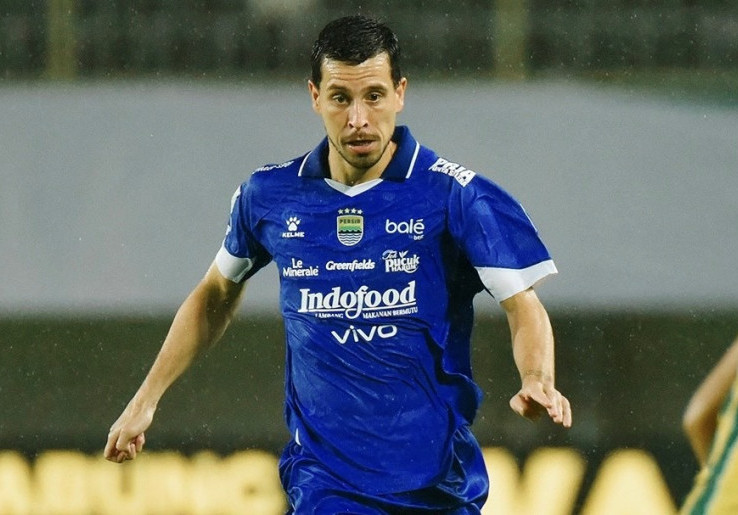 Bojan Hodak Bicara soal Performa Menanjak Thom Haye di Persib Bandung