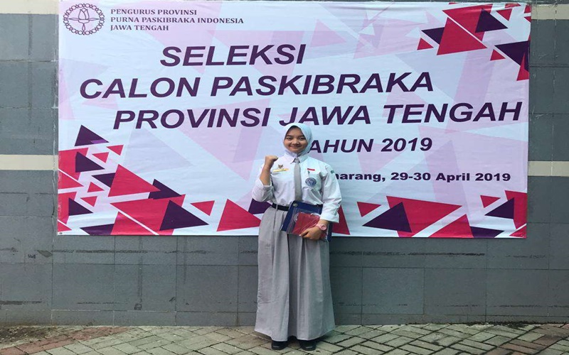 Salma mewakili provinsi Jawa Tengah ngaku bahagia bertemua Jokowi
