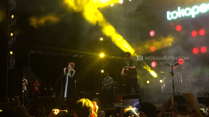 Sixpence None The Richer Sukses Cium Mesra The 90's Festival Lewat Lagu Kiss Me 