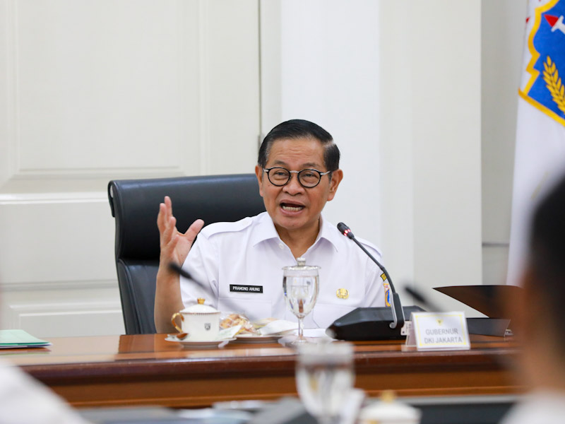 Harga Plastik Naik, Pramono Minta Warga tak Panic Buying