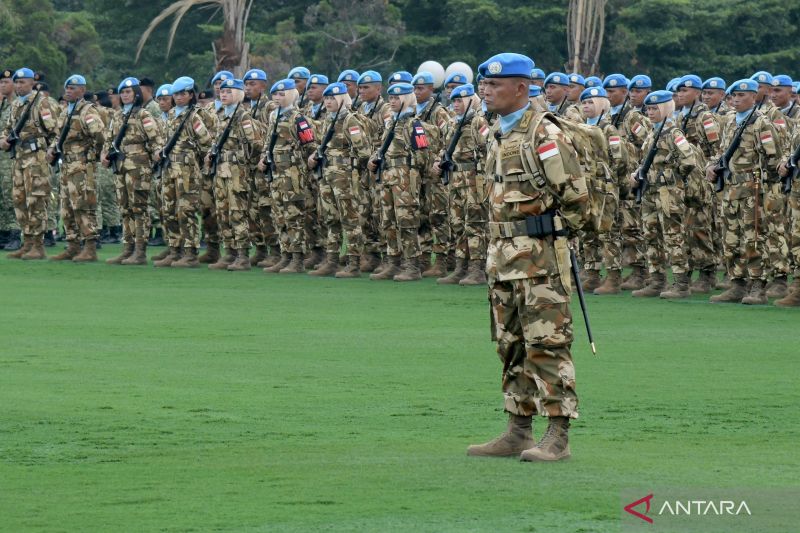 Panglima TNI Jenderal TNI Agus  Lepas  744 Prajurit Satgas Kontingen Garuda ke Lebanon