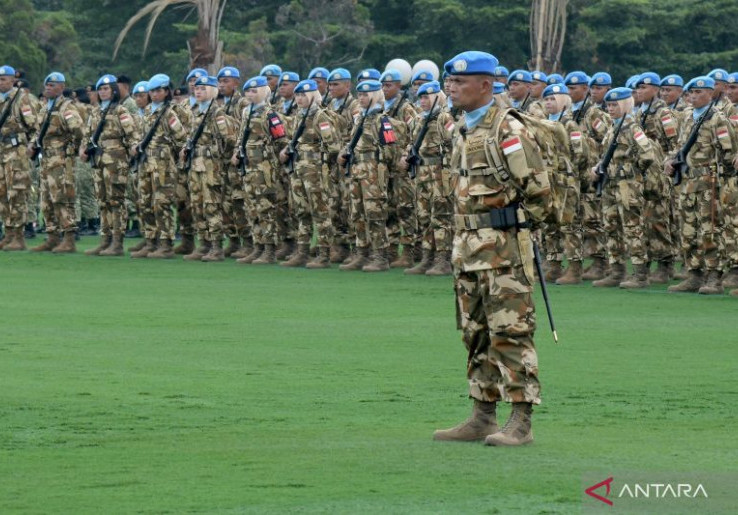 Panglima TNI Jenderal TNI Agus  Lepas  744 Prajurit Satgas Kontingen Garuda ke Lebanon