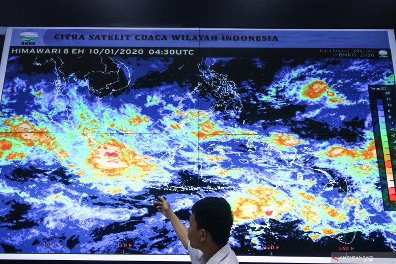 Dua Wilayah DKI Berpotensi Diguyur Hujan Disertai Petir Hari Ini