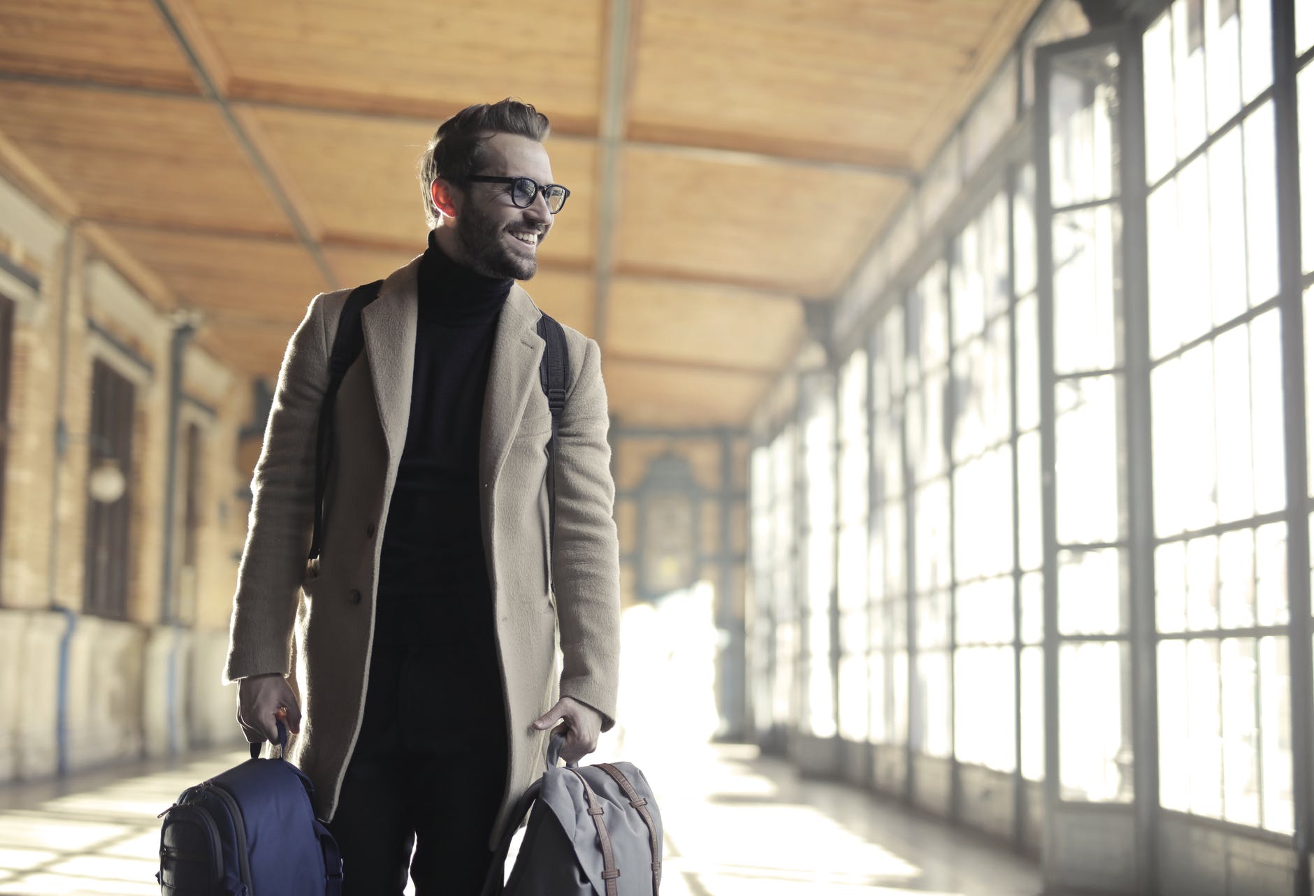 Tampil Keren di Bandara Sebelum Berangkat Liburan, Kenapa Tidak?