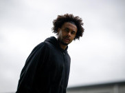 Juventus Tumbalkan Douglas Luiz demi Boyong Joshua Zirkzee dari Manchester United