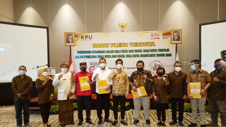 KPU Solo menetapkan Wali Kota Solo dan Wakil Wali Kota Solo terpilih Gibran Rakabuming Raka dan Teguh Prakosa, Kamis (21/1). (MP/Ismail)