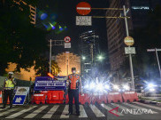 Cegah Kendaraan Konvoi, Polisi Sekat Perbatasan DKI Jakarta di Malam Tahun Baru
