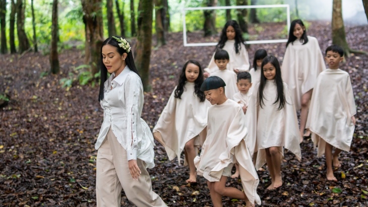 Persembahan Visual Indah ‘Tutur Batin’ dari Yura Yunita