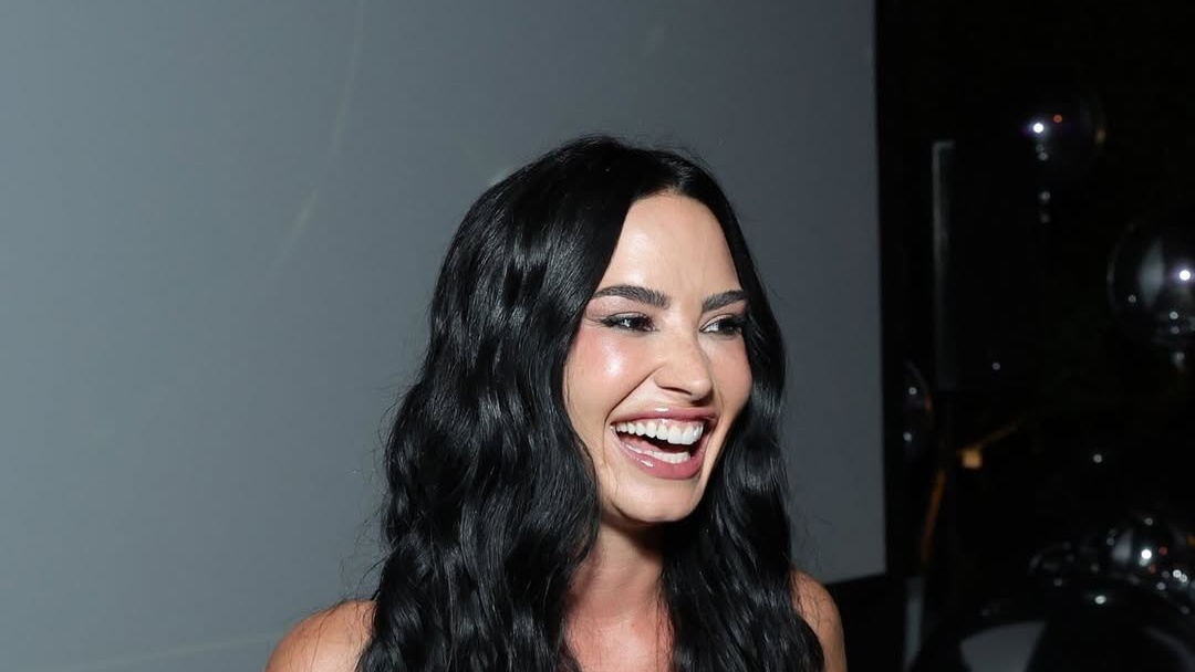 Demi Lovato Sapa Penggemar Rilis Lagu Terbaru Here All Night, Ini Lirik Detailnya