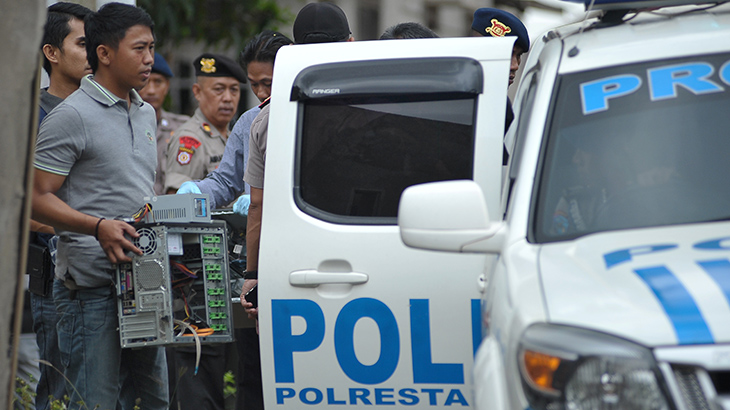 Densus Ringkus Dua Terduga Teroris di Kendal