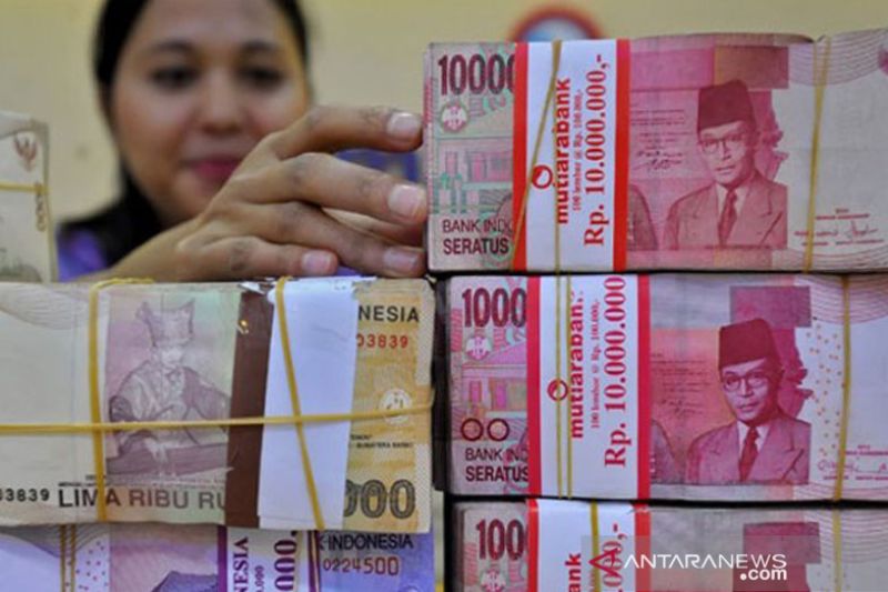 Bunga Acuan Naik, Suku Bunga Kredit Meningkat