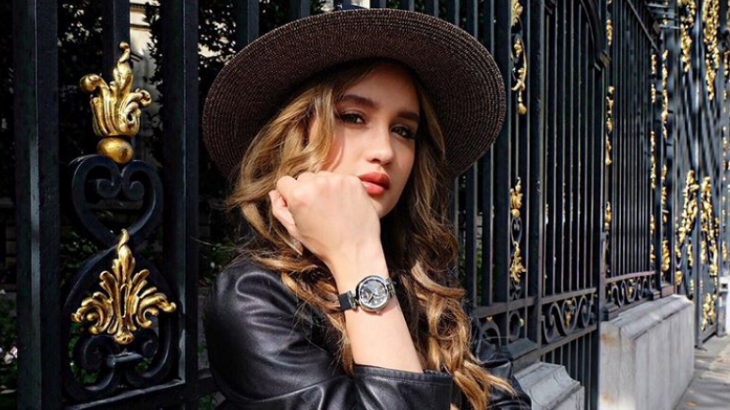 Cinta Laura Pamer Punggung, Begini Komentar Mengejutkan Warganet