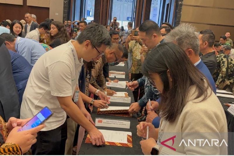 Pengusaha China Komitmen Beli Produk Indonesia Rp 212 Triliun