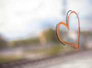 Kenali Ciri-Ciri Pasangan yang Suka 'Love Bombing'