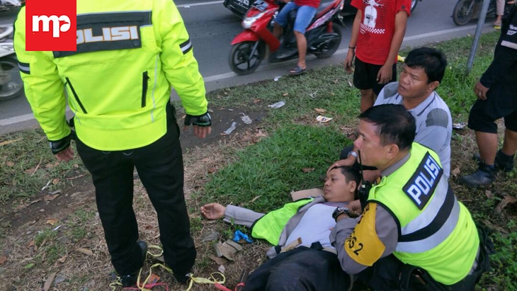 Brigadir Dian Permana Diserempet Truk Material Saat Mengurai Kemacetan