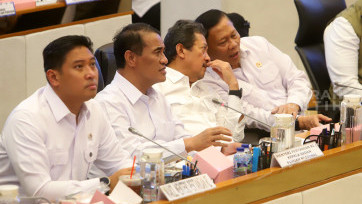 Raker Mentan dan Menteri KKP dengan Komisi IV DPR Bahas Kesiapan Pangan Jelang Puasa Ramadhan