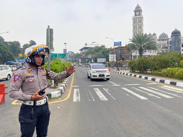 33 Ribu Kendaraan Lintasi Puncak Hari ini, Polisi Prediksi Bakal Bertambah