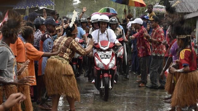 Memaknai Politik Sepeda Motor Jokowi