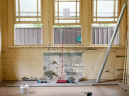 Merencanakan Anggaran Renovasi Rumah setelah Musim Hujan