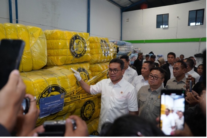 Pemerintah Amankan Pakaian Bekas Balpres Senilai Rp 112 Miliar