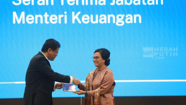 Prosesi Serah Terima Jabatan Menteri Keuangan Sri Mulyani kepada Purbaya Yudhi Sadewa  