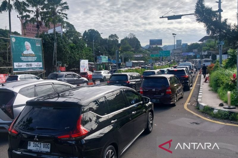 Polisi Imbau Hindari Jalur Puncak-Cipanas Selama Libur Isra Miraj-Imlek, Alternatifnya Lewat Sini