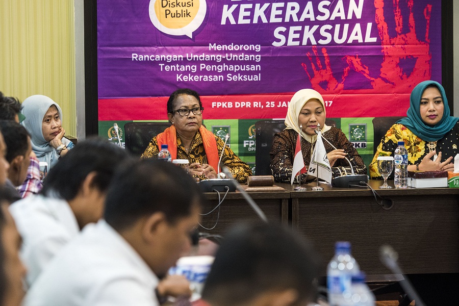 Menteri Yohanna dalam sebuah seminar