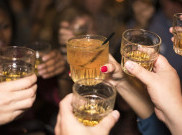Keliru, Minum Alkohol Justru Membuat Orang Sulit Tertidur 