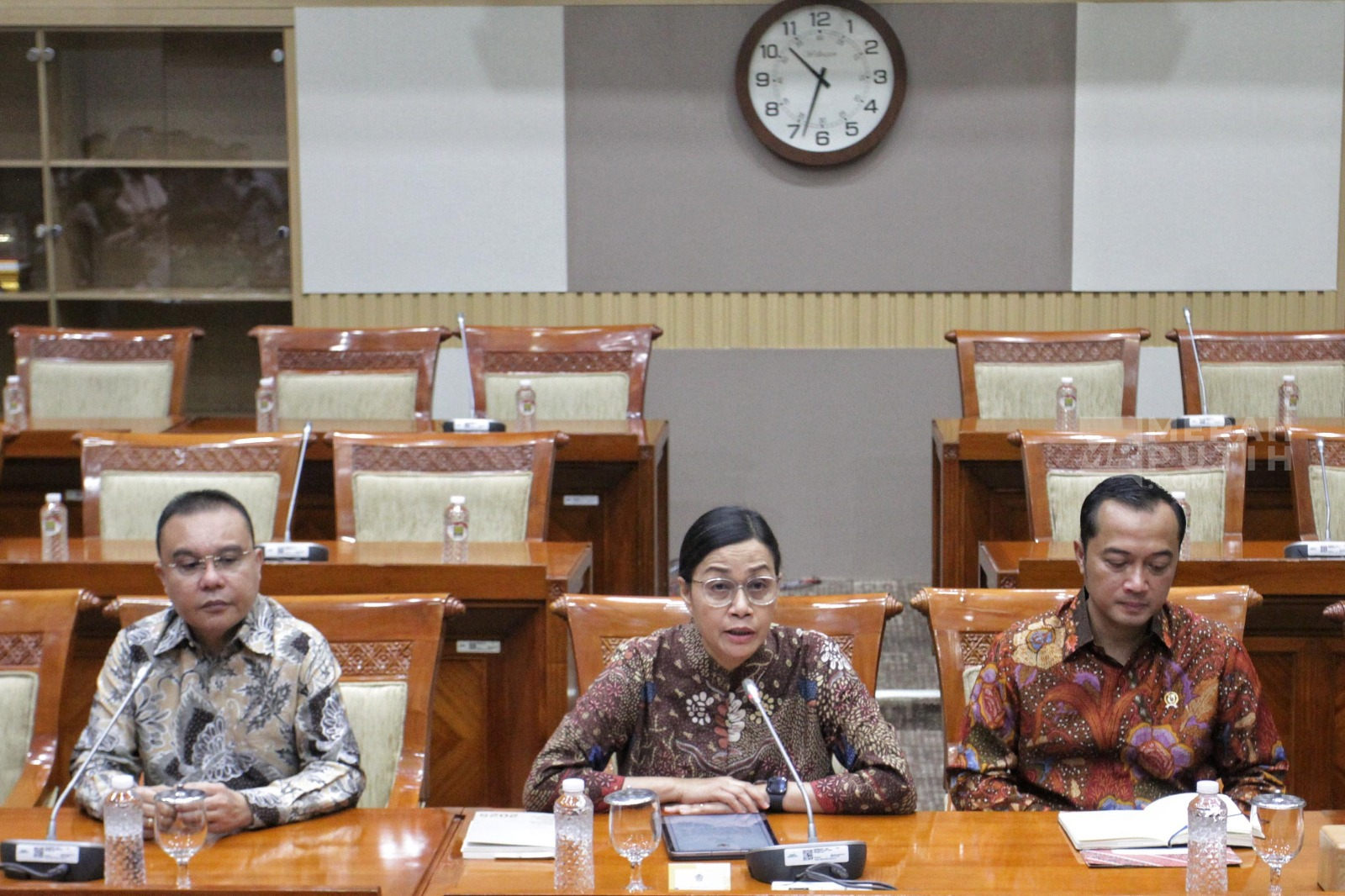 DPR dan Menteri Keuangan Beri Penjelasan Efisiensi Anggaran Kementerian dan Lembaga