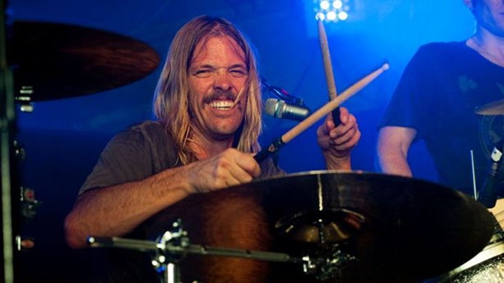 Drummer Foo Fighters Taylor Hawkins Meninggal di Usia 50 Tahun