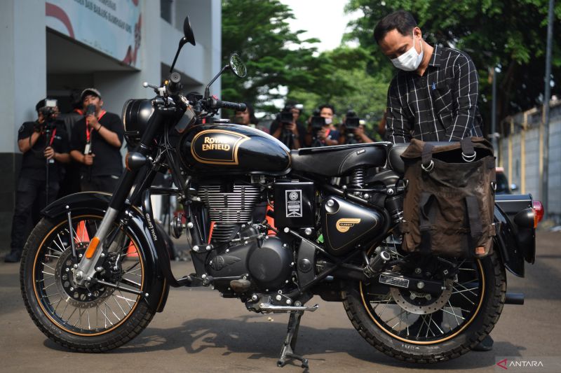 Motor Royal Enfield Ridwan Kamil Terdaftar Pakai Nama Orang lain, KPK Masih Rahasiakan Identitasnya