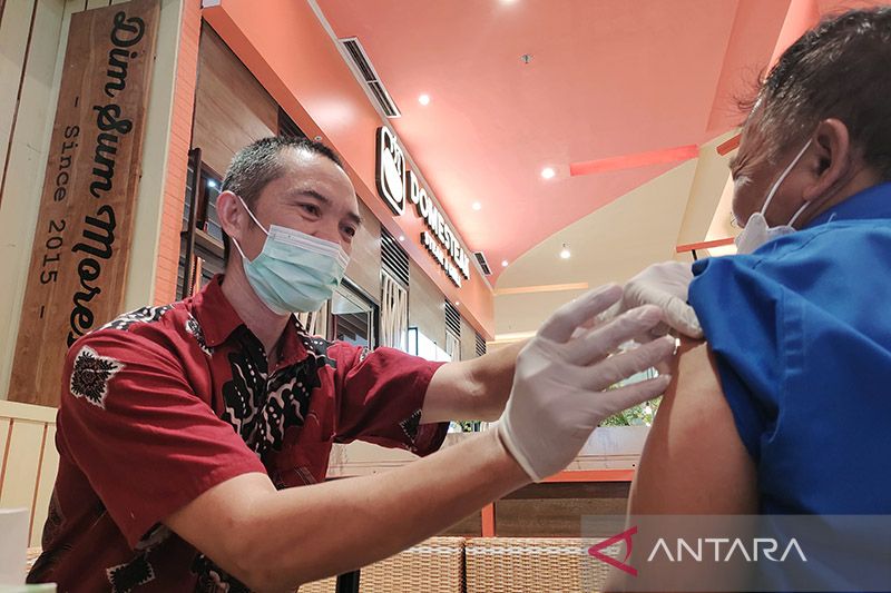Vaksinasi COVID-19 Booster di Indonesia Capai 66,09 Juta Penduduk