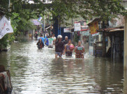 Banjir Masih Rendam Jakarta, 114 RT dan 15 Ruas Jalan Tergenang hingga Jumat (23/1) Malam