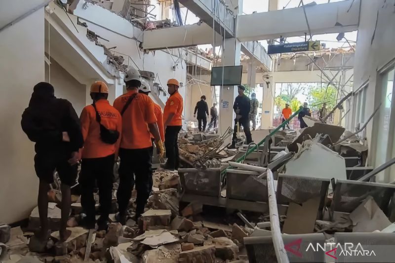 Hari Ini 4 Jasad Baru Ditemukan, Korban Tewas Gempa NTT Jadi 75 Orang