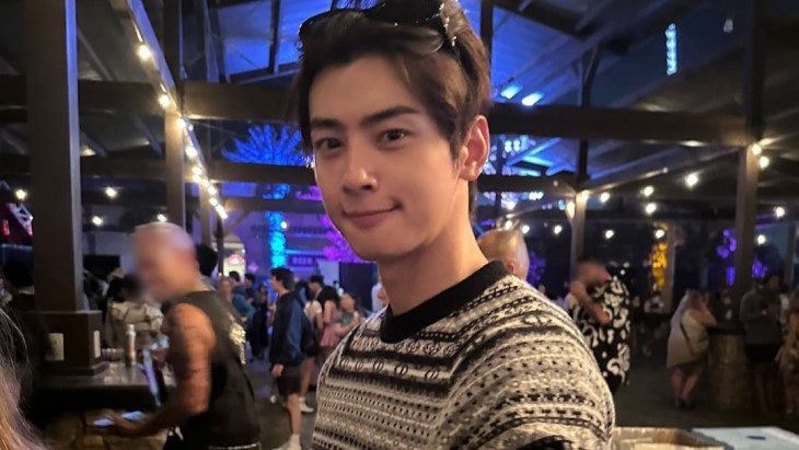 Cha Eun-woo Nikmati Waktu Bersama Para Penggemar