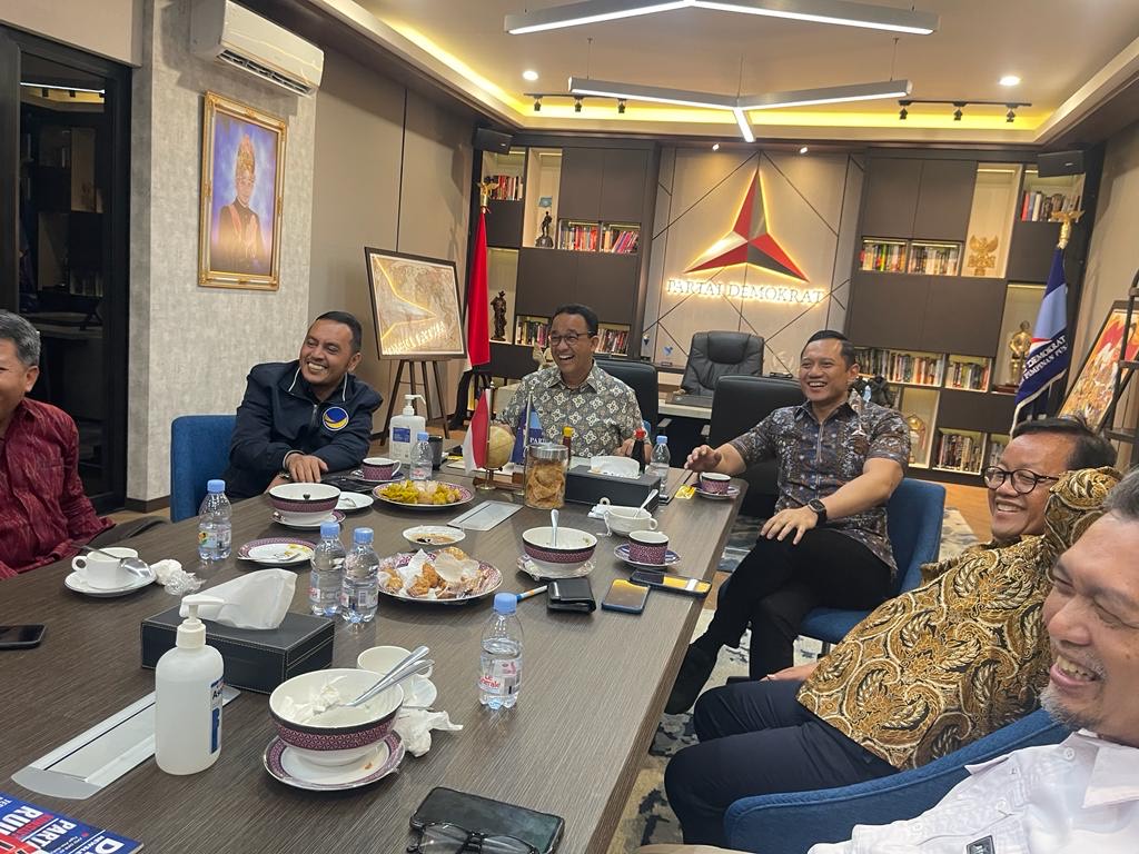 Anies Gelar Pertemuan dengan AHY di Markas Demokrat