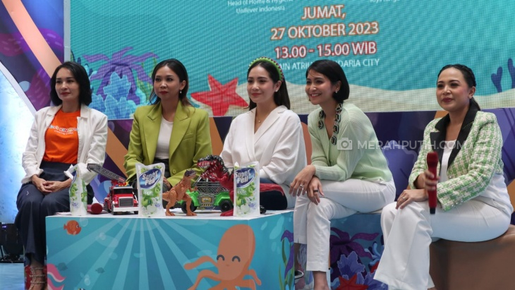 Tak Perlu Khawatir Bila Buah Hati Main di Lantai