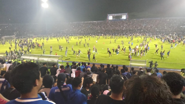 Liga 1 Dihentikan Sepekan Buntut Kericuhan Usai Laga Arema Vs Persebaya