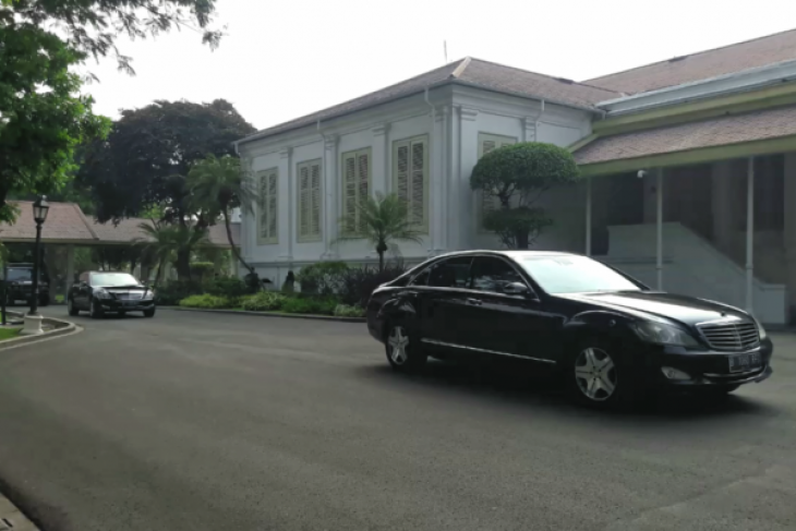 Jenguk SBY, Jokowi dan Wapres JK Satu Rombongan Beda Mobil