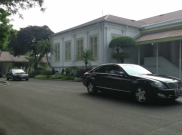 Jenguk SBY, Jokowi dan Wapres JK Satu Rombongan Beda Mobil
