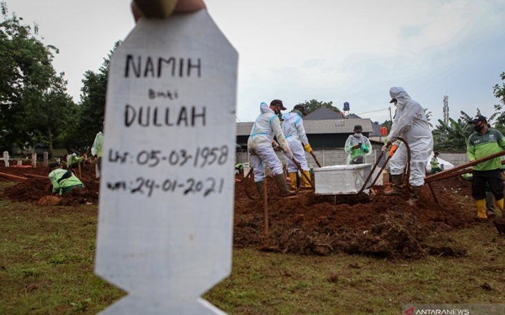 Krisis Makam COVID-19, Ukuran Kuburan TPU Bambu Apus Dipangkas