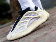 Sneakerhead Bersiaplah, Adidas Yeezy 700 V3 'Azael' Akan Segera Dirilis